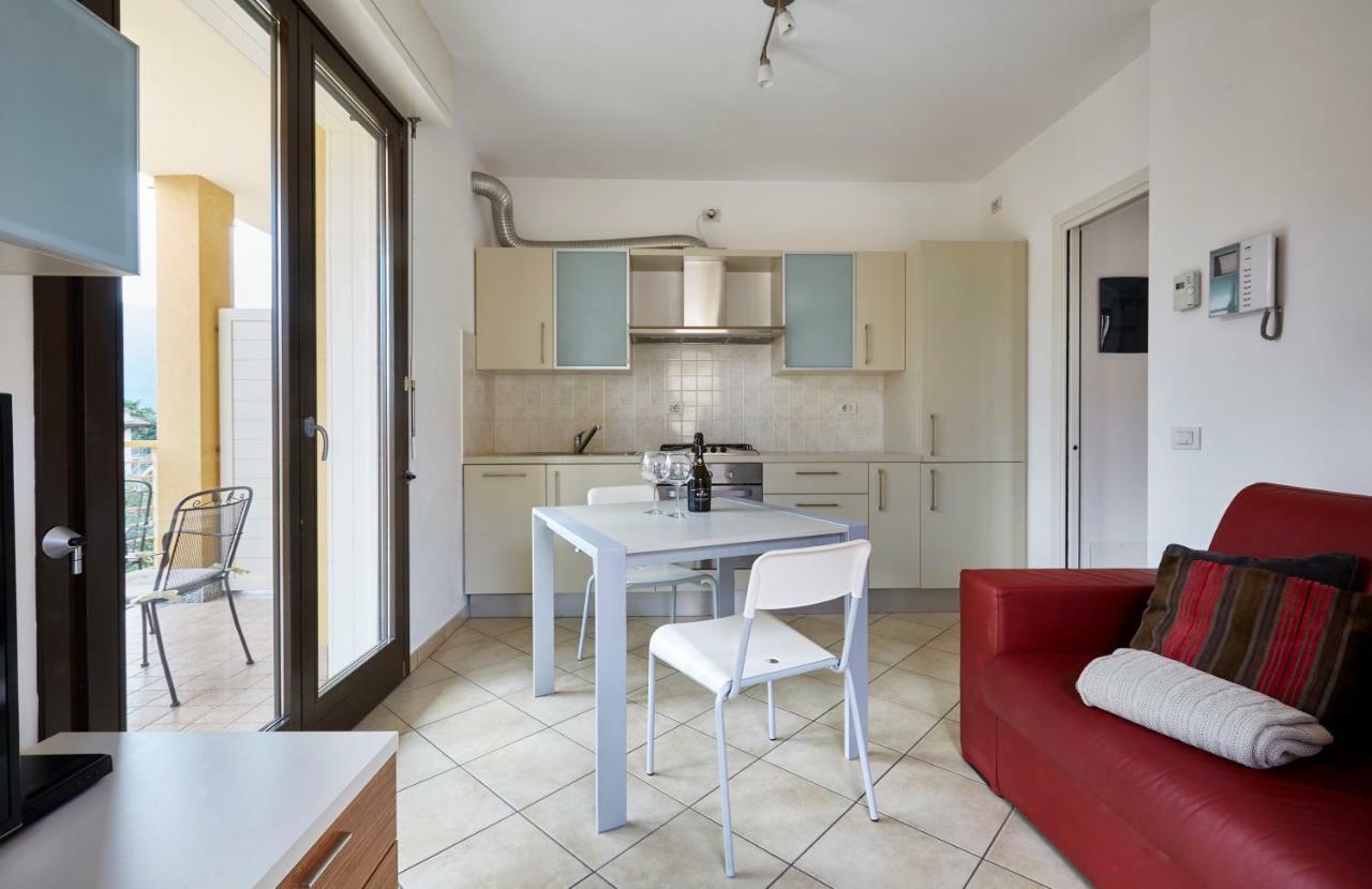 Apartment Alessandra Lenno Exterior foto